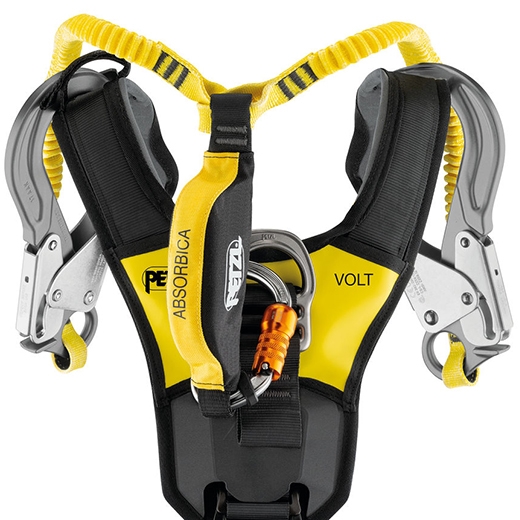 C072CA-VOLT-INTER-focus-2520